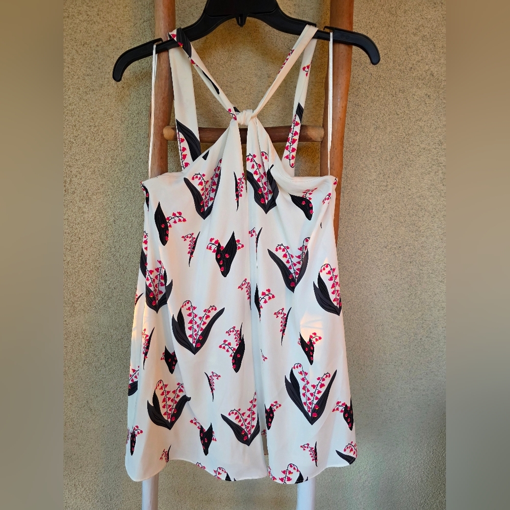 ZARA Short Jumper with White, Red, and Black Pattern